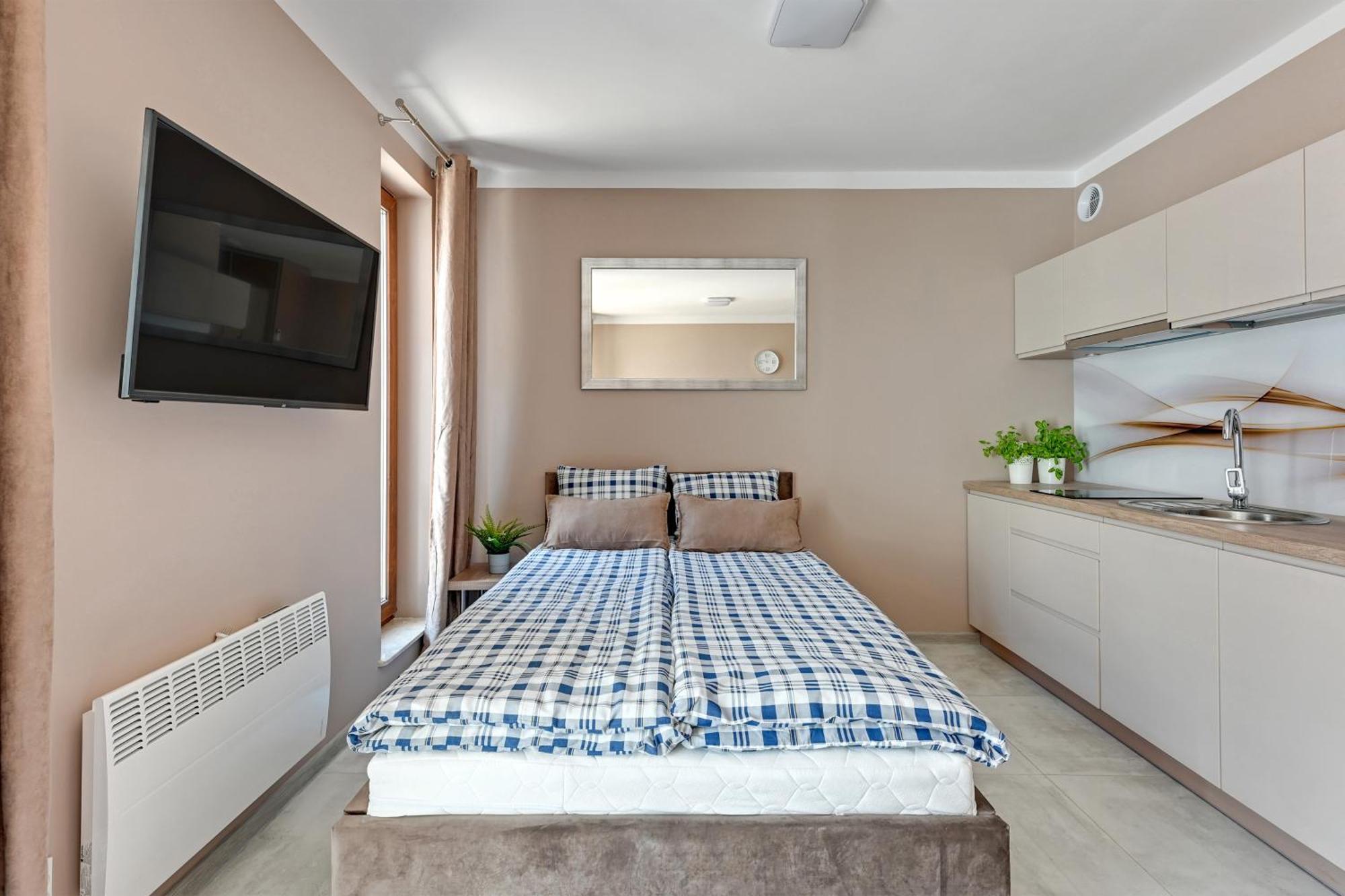 STEGNA PARK B Apartamenty PIAMOLA Екстер'єр фото